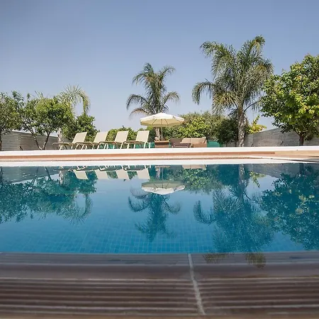Palm Village Villas Πρωταράς