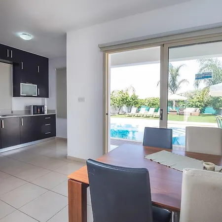 Βίλα Palm Village Villas *