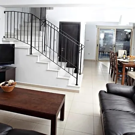 Βίλα Palm Village Villas Πρωταράς