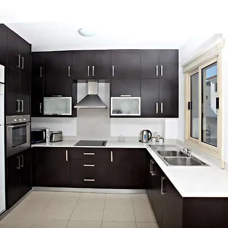 Βίλα Palm Village Villas Πρωταράς