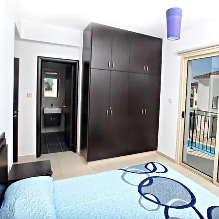 Palm Village Villas Πρωταράς